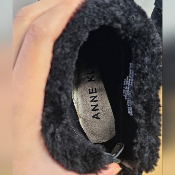 Anne Klein iFlex Black Faux Fur Suede with Back Zipper Ankle Boots size 7 1/2 - Picture 7 of 8